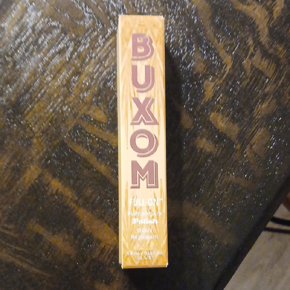 Buxom Full-On Lip Polish - Gold Packaging